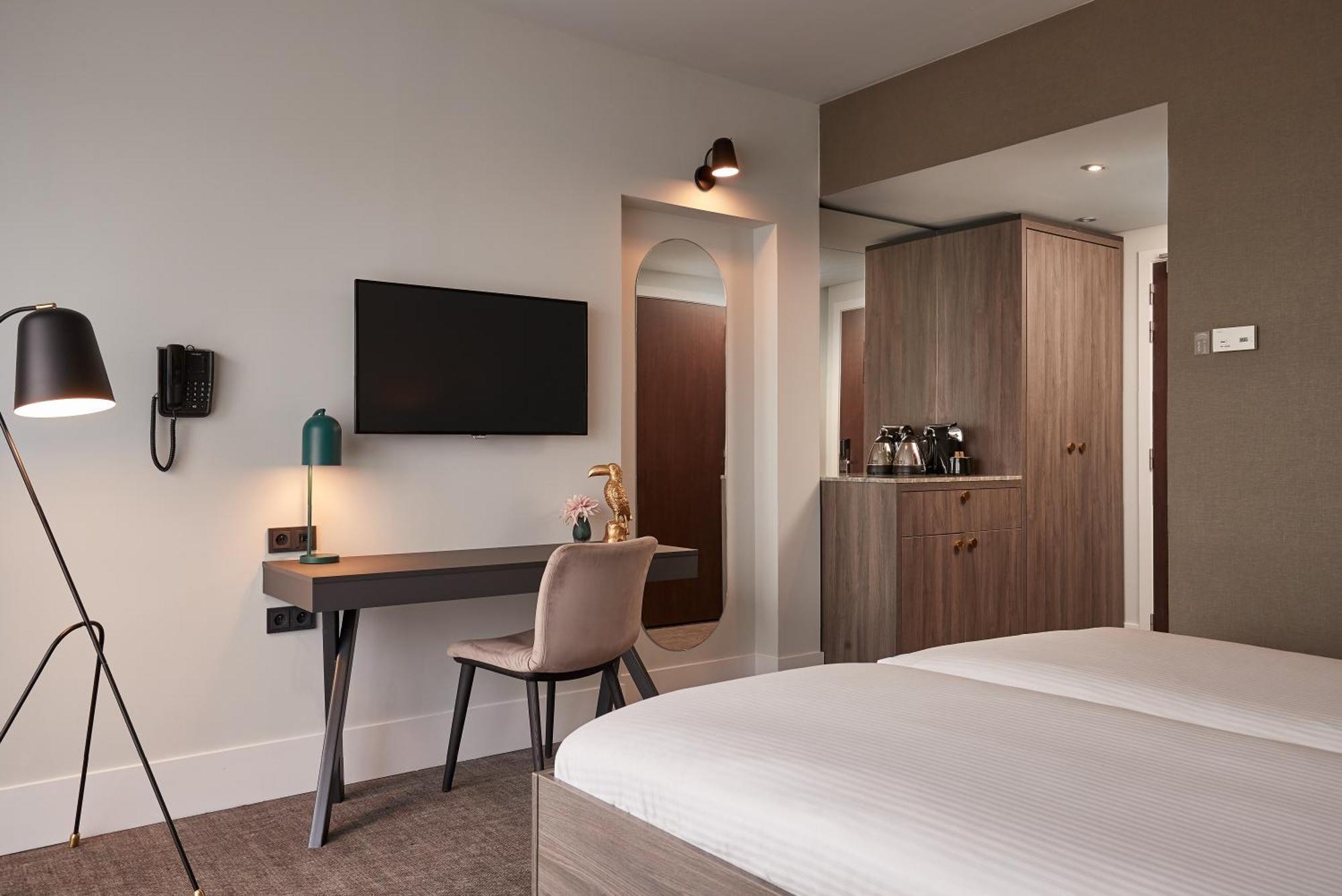 Superior King or Twin Room